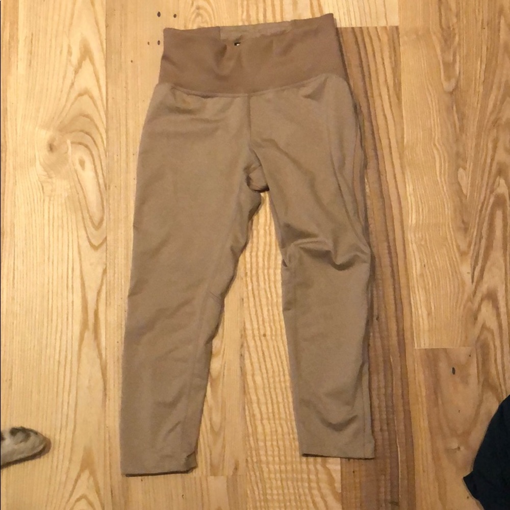 Running Capri leggings